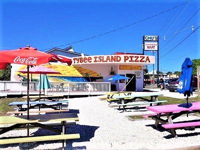 Things To Do https://oceanfrontcottage.icnd-cdn.com/images/thingstodo/Tybee Island Pizza (2).jpg